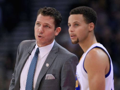 Viedoklis: "Warriors" kruīza kontrolē pa NBA šoseju - pagaidām bez bremzēm