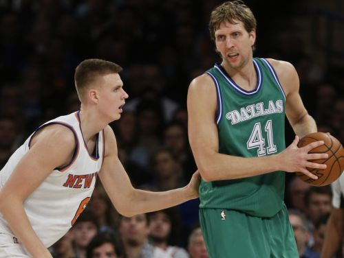 Aukstasinīgais Porziņģis gūst 28 punktus, taču zaudē Novickim