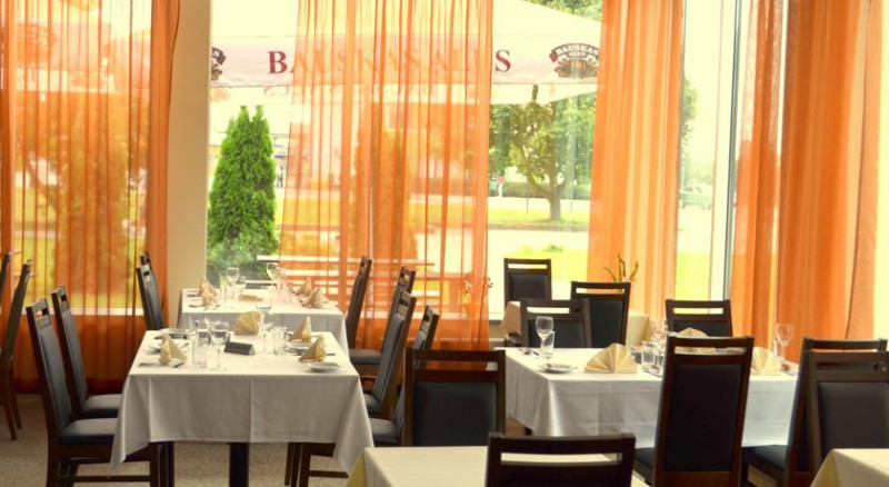 SIA “Mogotel” atklāj pirmo viesnīcu ārpus Rīgas- “Rixwell Bauska Hotel”