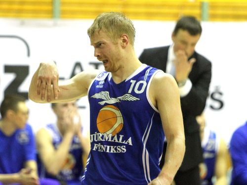 Aldaris LBL: “Jūrmala/Fēnikss” nobalansē uz naža asmens