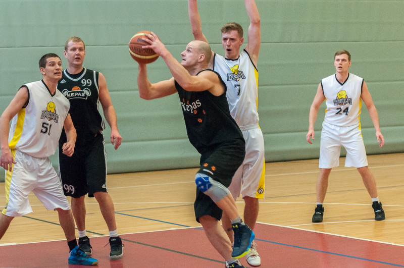 Jelgavas basketbola čempionātā notikusi virkne pārsteigumu