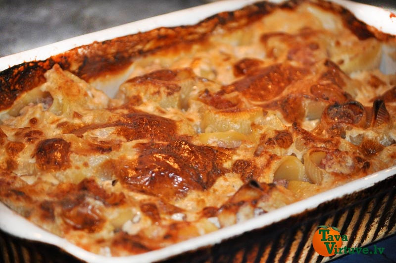 Pildīti lumaconi (makaroni) jeb cepeškrāsnī gatavota pasta