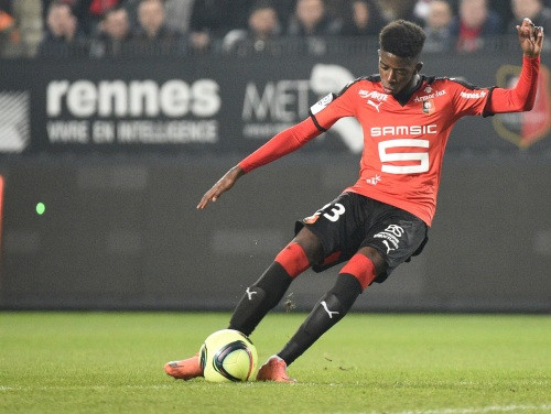 "Rennes" noraida "Barcelona" 35 miljonu piedāvājumu par Dembelē