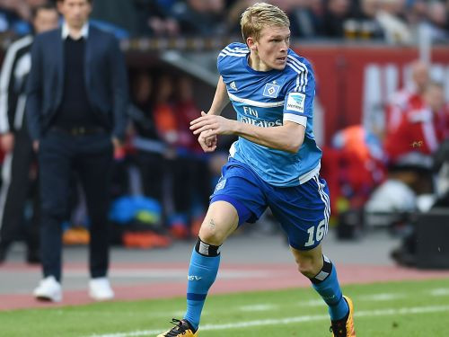 Rudņevs paliek rezervē, HSV iesit trīs vārtus grimstošajai "Hannover"