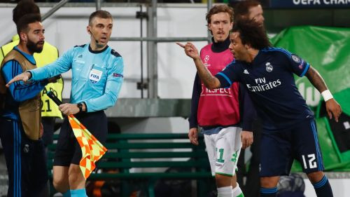 Futbola pasaule izsmej Marselu aktierspēli pret “Wolfsburg”