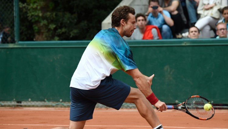 Gulbis atkal lido un pārliecinoši sasniedz trešo kārtu