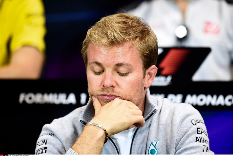 Rosbergs: "Palikšu "Mercedes" komandā vēl vismaz dažus gadus"