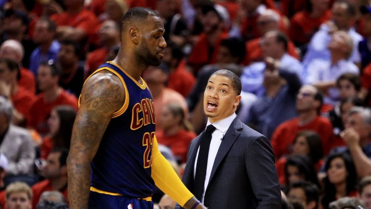 Lū: "Vēlos, lai Lebrons pret "Warriors" spēlētu ātrāku basketbolu"