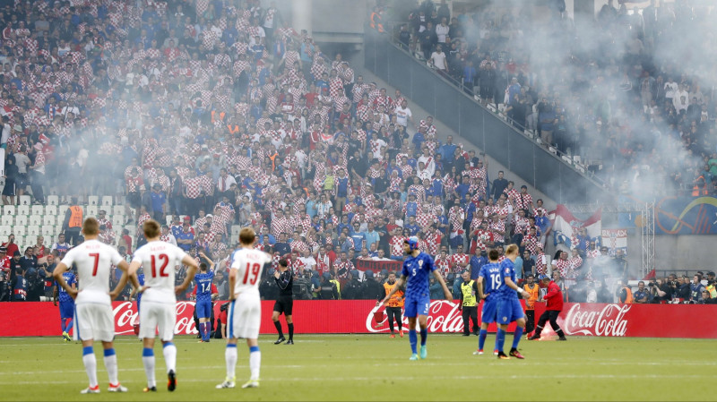 Modričs nespēlēs pret Spāniju, treneris fanus sauc par teroristiem