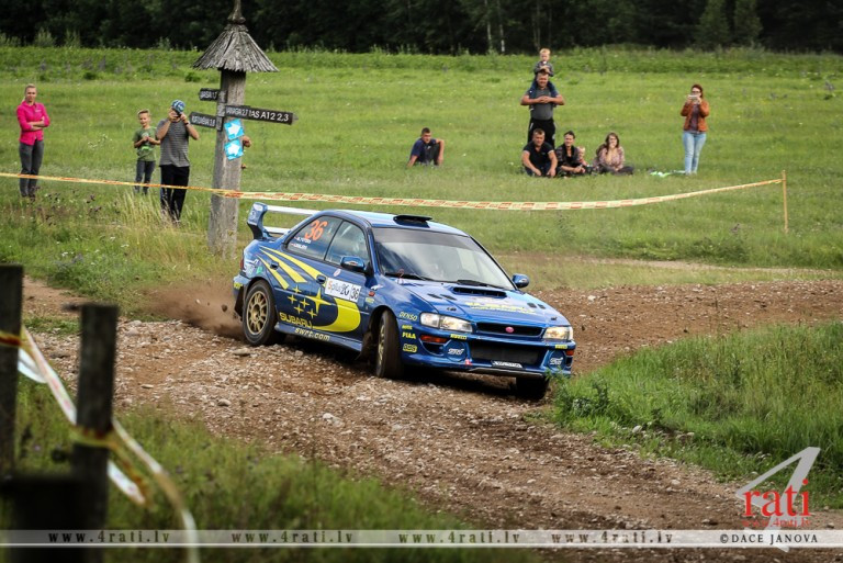 Latvijas ekipāžām augsti sasniegumi rallijsprintā "Kurtuvenai 2016"