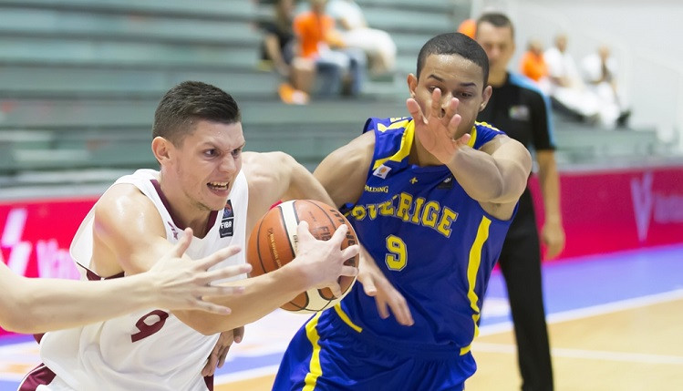 Latvijas U20 izlase uzvar Zviedriju un droši iesoļo 1/4 finālā