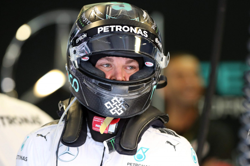 Rosbergs pārspēj Verstapenu pēdējā treniņā Ungārijā