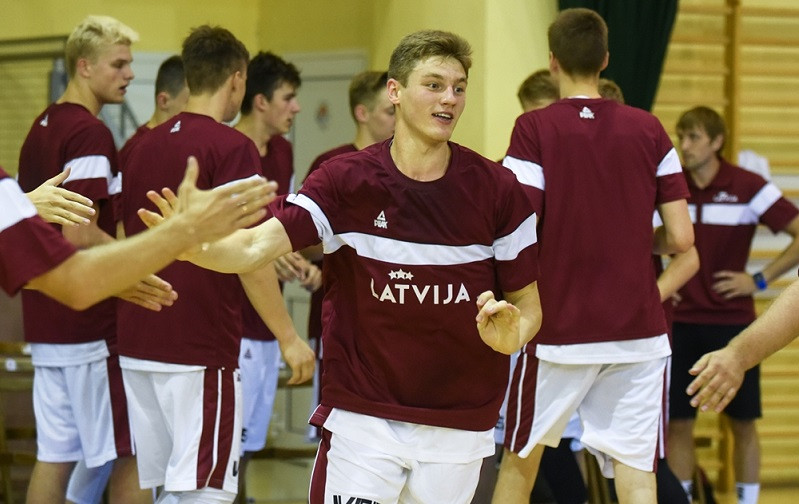 Latvijas U16 izlase otrajā puslaikā izkārto uzvaru pret Bosniju