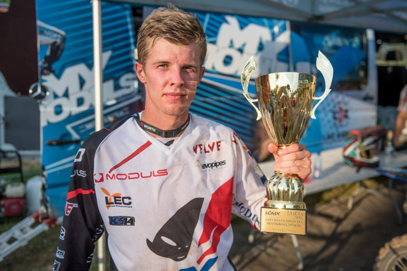 Par ''Bosch Superkauss'' MX Pro klases čempionu kļūst Ivanovs