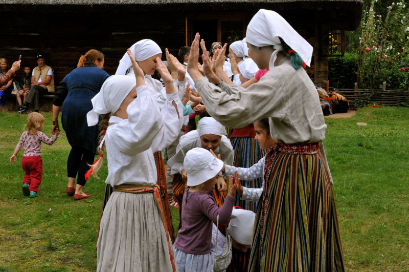 Spēļu un rotaļu diena Brīvdabas muzejā
