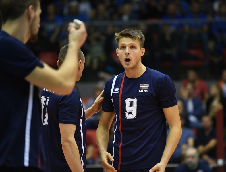 Virkne Latvijas izlases volejbolistu kategoriski atsakās spēlēt Vildes vadībā