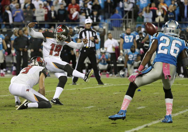 "Panthers" piekāpjas "Buccaneers"