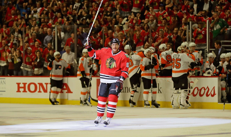 ''Blackhawks'' un ''Senators'' uzvar 11 vārtu spēlēs, Hosam 500. vārti