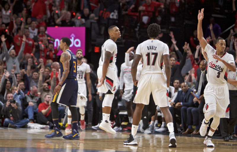 Lilards sāk ar 39 punktiem, "Trail Blazers" 16. reizi pēc kārtas uzvar atklāšanas spēli