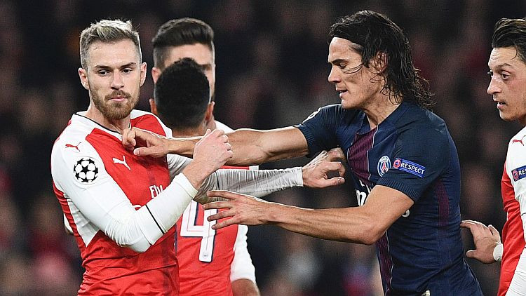 Verati iesit savos, ''Arsenal'' un PSG aizraujošā cīņā uzvarētāju nenoskaidro