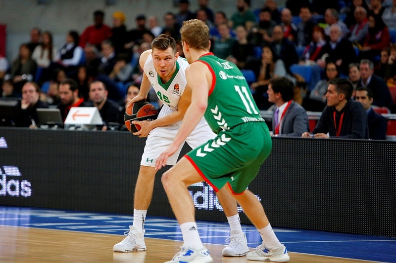 "Darussafaka" briesmīgs uzbrukums ceturtajā zaudējumā pēc kārtas