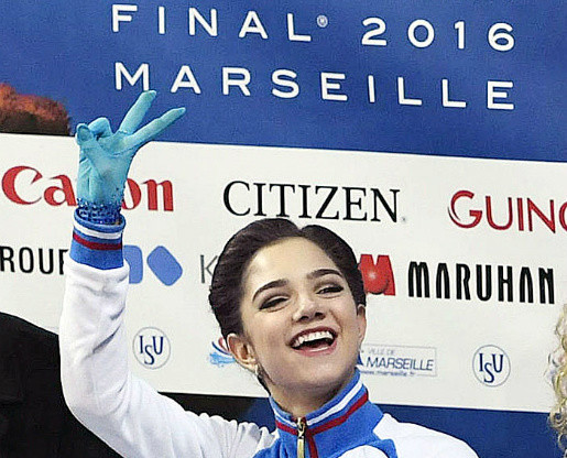 Rekordiste Medvedeva triumfē "Grand Prix" finālā Marseļā (+video)