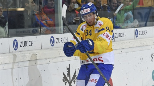 Minskas "Dinamo" iemet mazākumā, zaudē Davosai, tomēr uzvar grupā