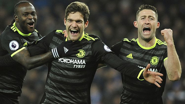 Alonso divi vārti, ''Chelsea'' neatstāj cerības Lesterai