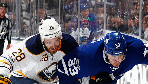 Girgensonam noraidījums, "Sabres" ielaiž trīs vārtus 43 sekundēs