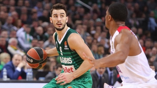 "Žalgiris" ar vētrainu līdzjutēju atbalstu Kauņā pārspēj Maskavas CSKA