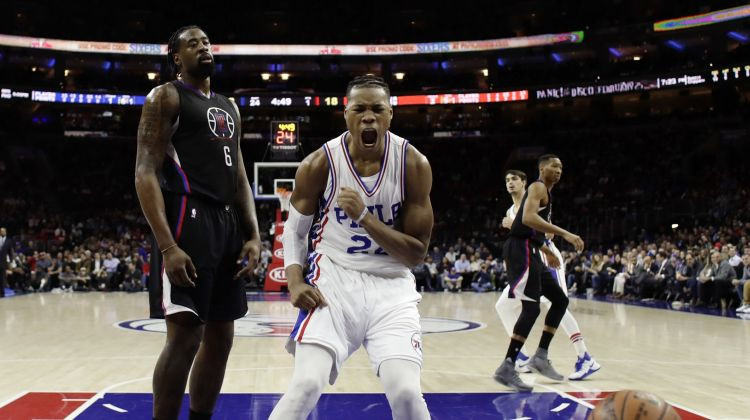 "76ers" arī bez Embīda uzvar "Clippers" un turpina ceļu augšup