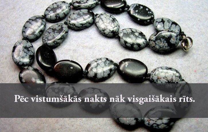 21.februāra dienas akmens- SNIEGA OBSIDIĀNS
