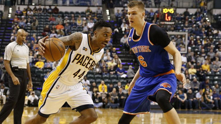 Porziņģis un "Knicks" sniega vētras apņemtajā Ņujorkā uzņems "Pacers"