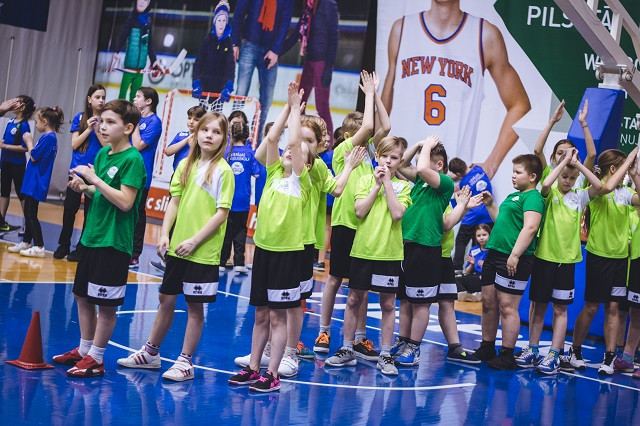 "Sporto visa klase" projekta dalībnieki aktīvi gatavojas Liepājas pusmaratonam