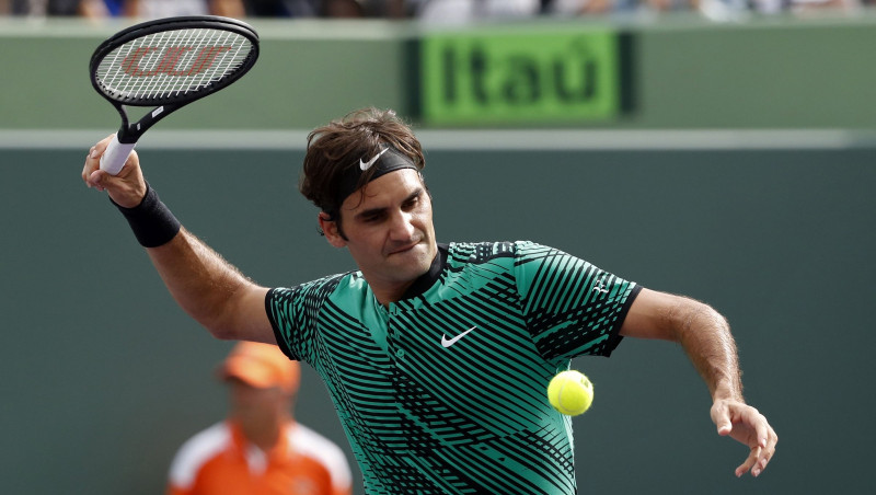 Federers Maiami turnīru sāk ar grūtu uzvaru pār amerikāņu tīni Tiafo