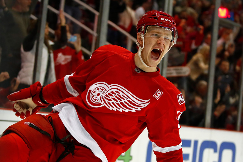 Svečņikovs NHL debijā realizē "Red Wings" uzvaras bullīti