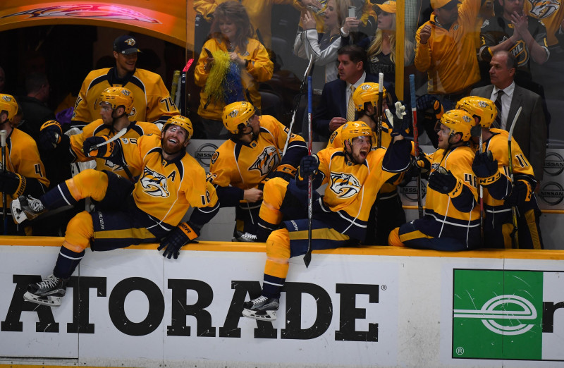 "Predators" piebeidz Čikāgu, nākamajā kārtā arī "Penguins"