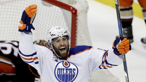 "Oilers" 2-0 viesos, Tarasenko ar diviem vārtiem sagādā Nešvilai pirmo zaudējumu