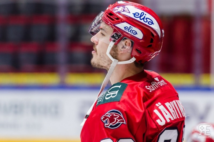 Somijas izlasi papildina aizsargs Jarvinens