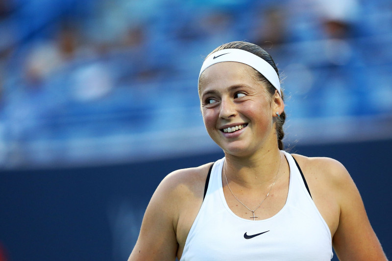 Pasaules reakcija: Ostapenko gāž Stousuru no Austrālijas troņa
