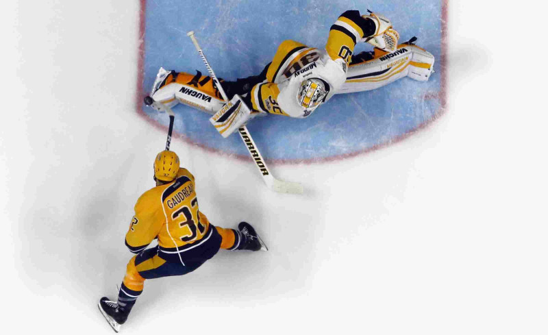 "Predators" izmanto iespējas un grauj "Penguins"