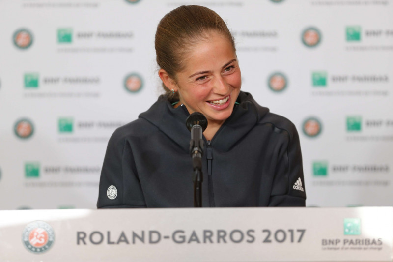 Ostapenko: "Vienalga, pret ko fināls - ja spēlēšu savu spēli, var notikt it viss"