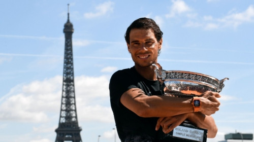 "French Open" uzvarētājs Nadals pirms Vimbldonas izlaidīs "Queen's" turnīru
