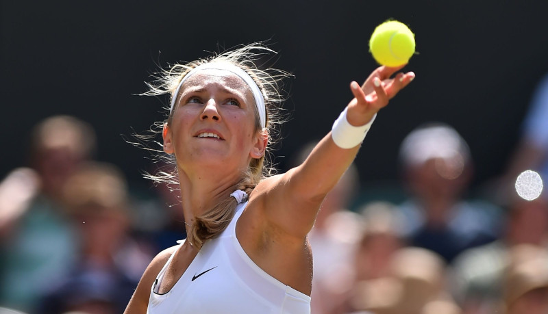 Azarenka grūtā cīņā apspēlē Vatsoni, Konjuha izslēdz Cibulkovu