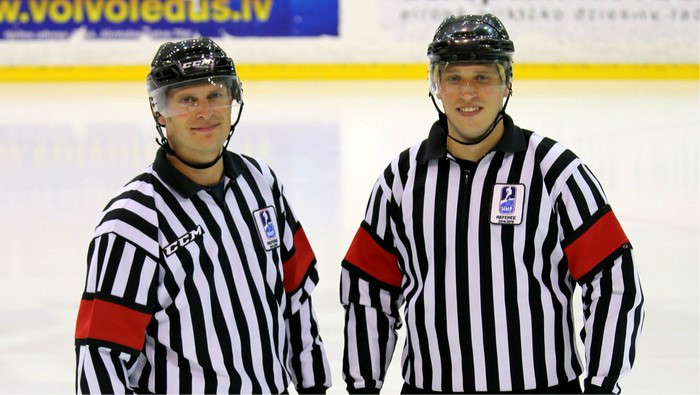 Četriem Latvijas hokeja tiesnešiem piešķirta IIHF A licence
