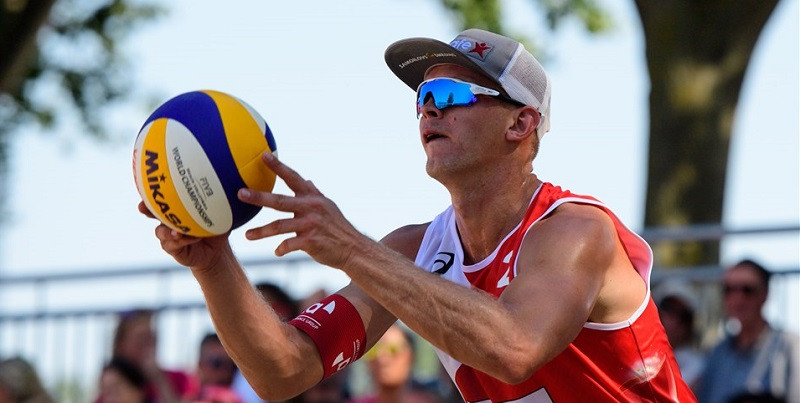 Samoilovs/Šmēdiņš uzvar rakstura cīņā un iekļūst 1/8 finālā