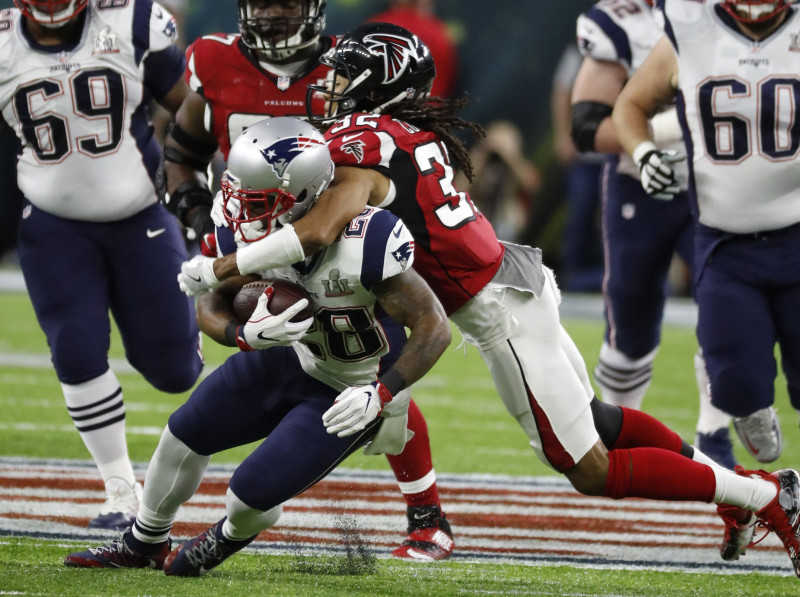 "Falcons" aizsargs Kolinss otrreiz iekrīt dopinga pārbaudēs