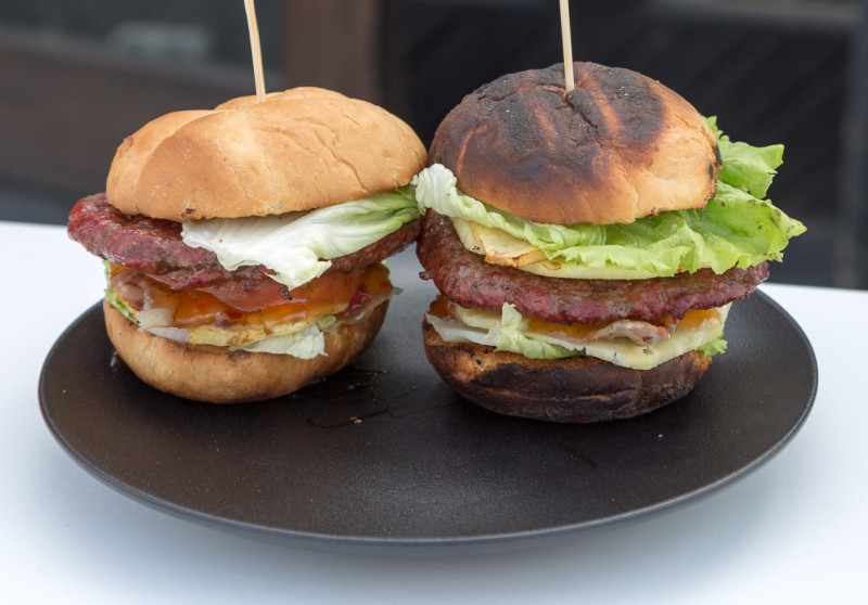 Pikantā burgera recepte