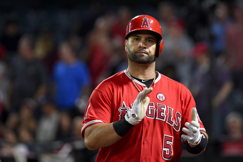 Puhols kļūst par labāko MLB spēlējušo ārzemnieku