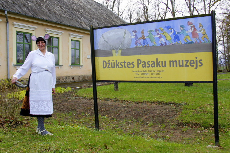 Pasaku svētki Alises brīnumzemē